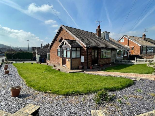 3 bedroom semi detached bungalow for sale