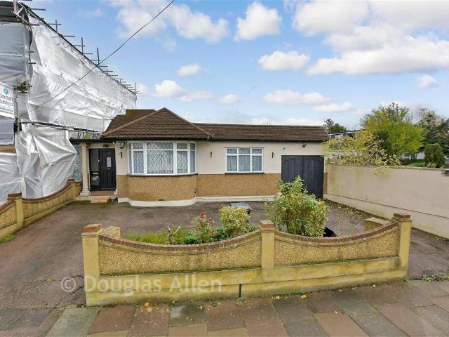 3 bedroom semi detached bungalow for sale