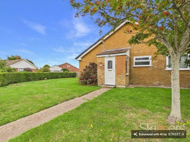 3 bedroom semi detached bungalow for sale