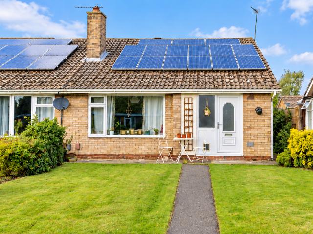 3 bedroom semi detached bungalow for sale