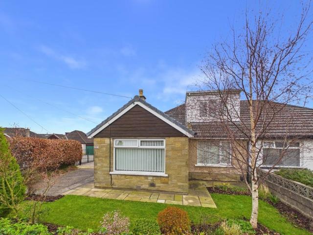 3 bedroom semi detached bungalow for sale