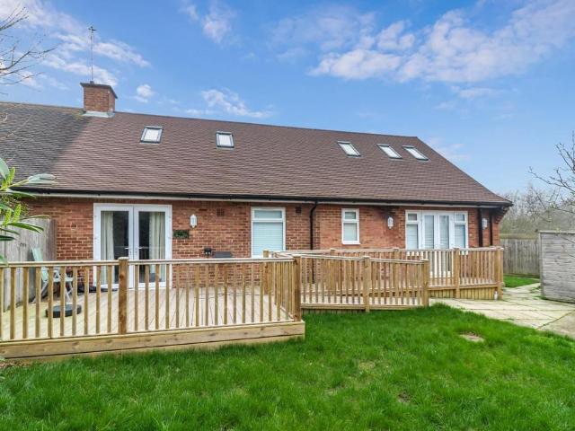 3 bedroom semi detached bungalow for sale