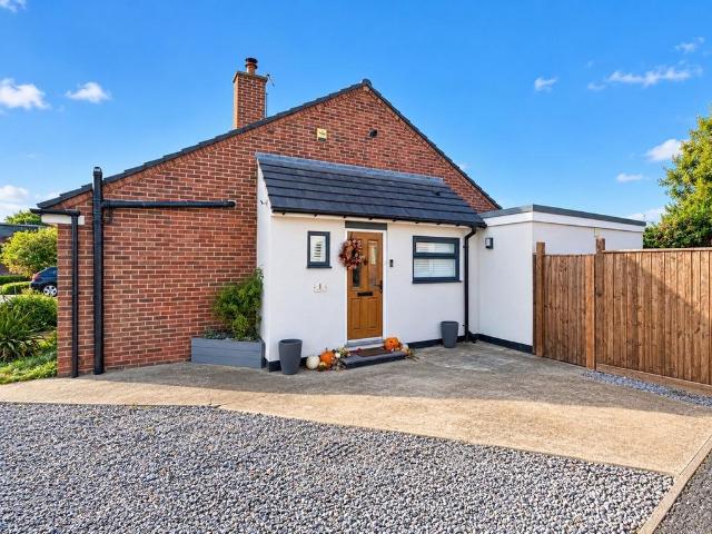 3 bedroom semi detached bungalow for sale