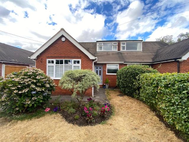 3 bedroom semi detached bungalow for sale