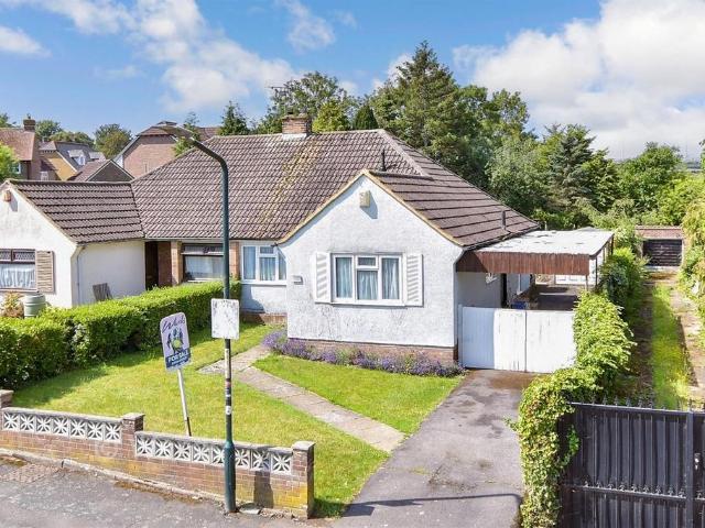 3 bedroom semi detached bungalow for sale