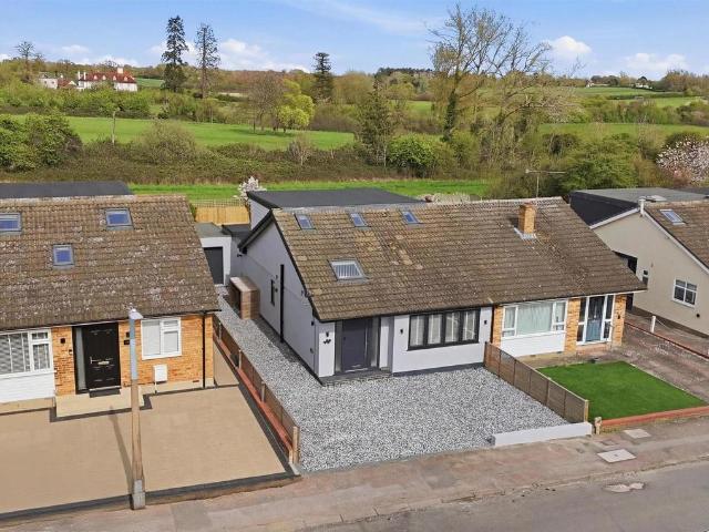 3 bedroom semi detached bungalow for sale