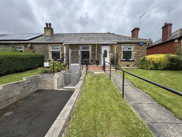 3 bedroom semi detached bungalow for sale