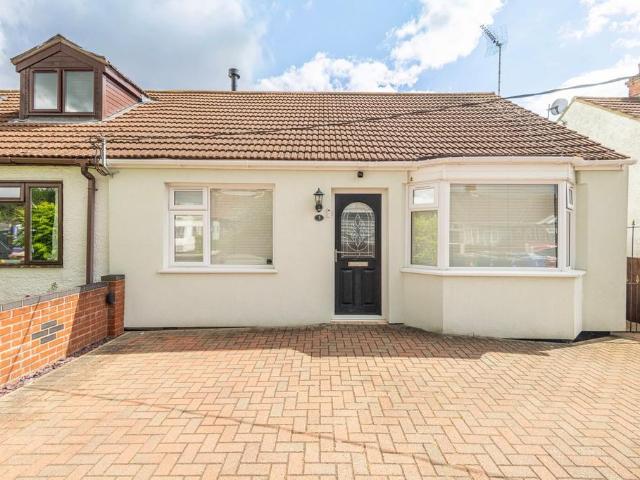 3 bedroom semi detached bungalow for sale