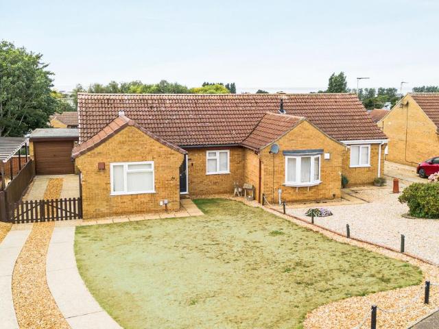 3 bedroom semi detached bungalow for sale