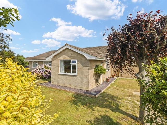 3 bedroom semi detached bungalow for sale