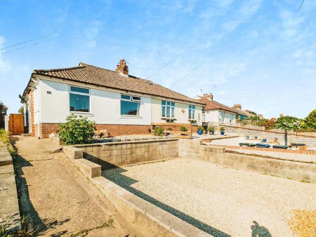 3 bedroom semi detached bungalow for sale
