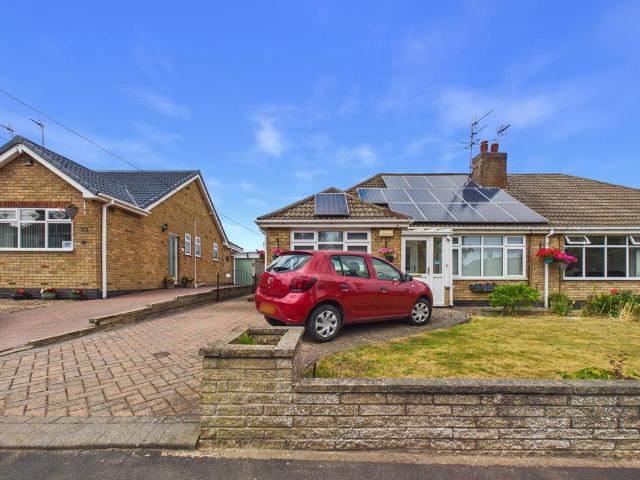 3 bedroom semi detached bungalow for sale