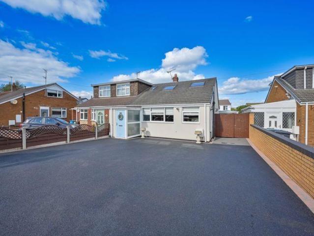 3 bedroom semi detached bungalow for sale