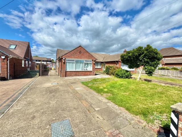 2 bedroom semi detached bungalow for sale