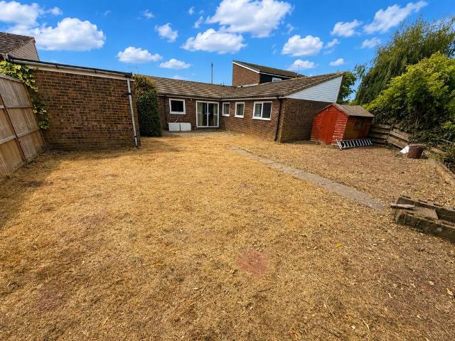 3 bedroom semi detached bungalow for sale