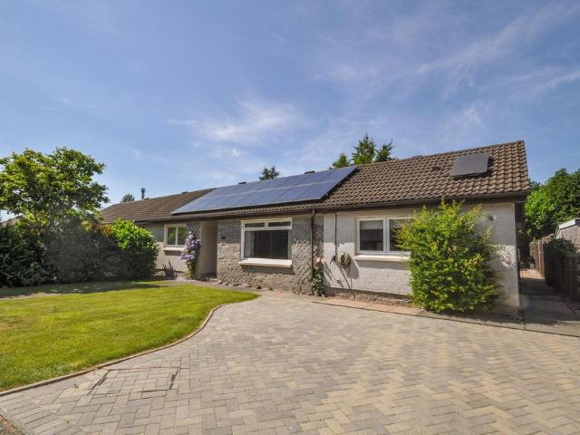 3 bedroom semi detached bungalow for sale