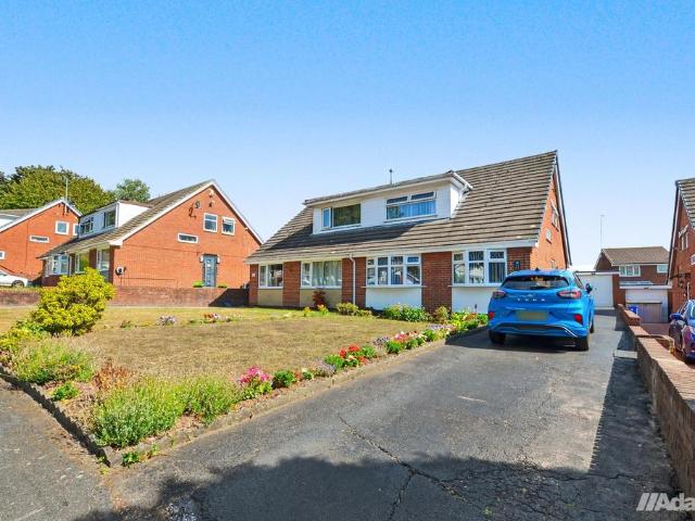 3 bedroom semi detached bungalow for sale