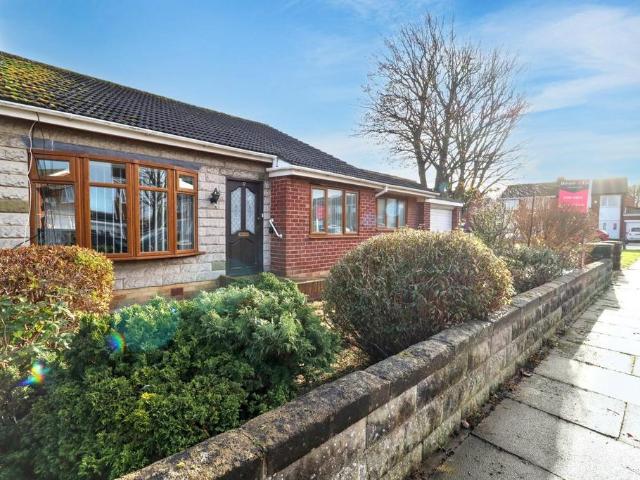 3 bedroom semi detached bungalow for sale