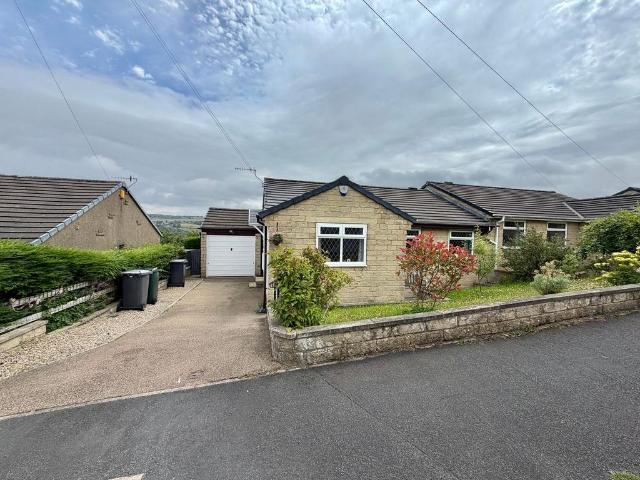 3 bedroom semi detached bungalow for sale
