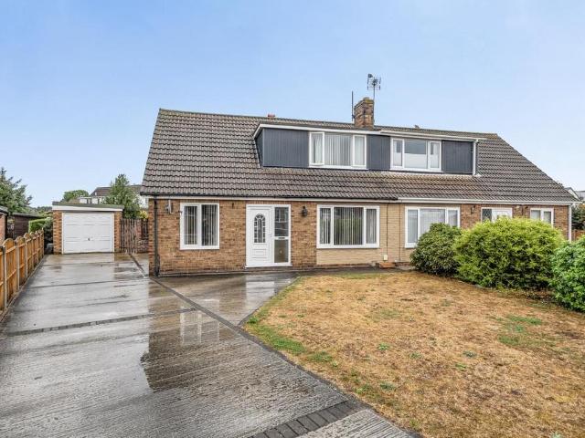 3 bedroom semi detached bungalow for sale
