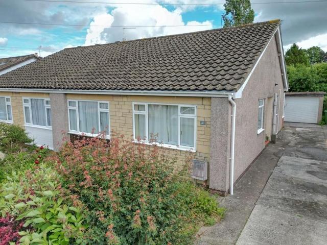 3 bedroom semi detached bungalow for sale