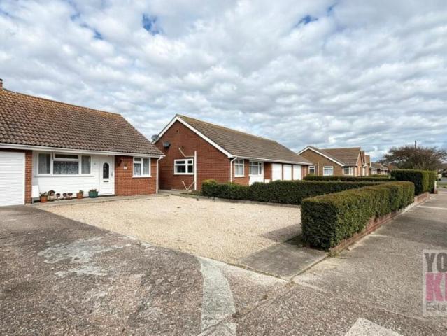 3 bedroom semi detached bungalow for sale