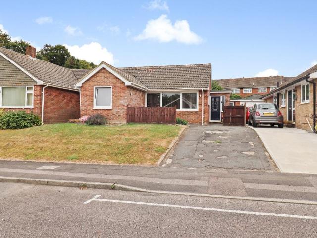3 bedroom semi detached bungalow for sale