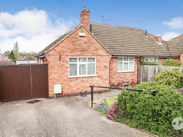 3 bedroom semi detached bungalow for sale