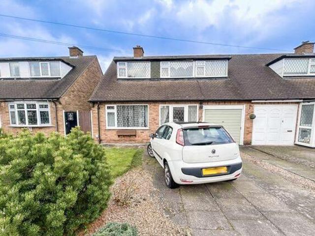 3 Bedroom Semi detached Bungalow For Sale In Streetly, Sutton Coldfield