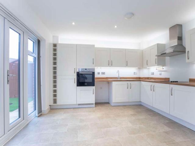 3 Bedroom Semi Detached House