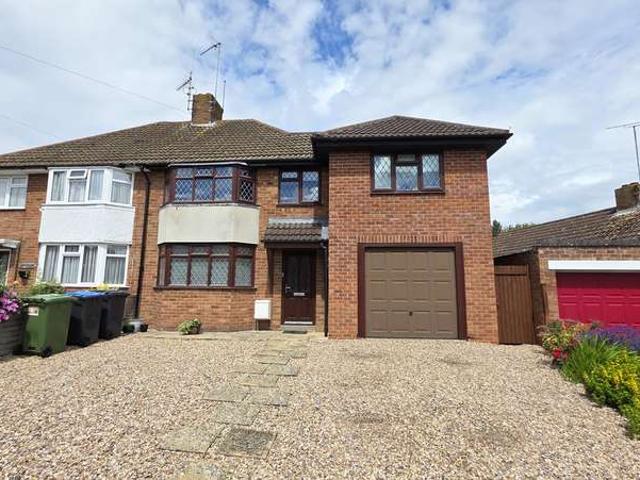3 Bedroom Semi Detached House