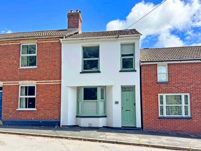 3 Bedroom Semi Detached House