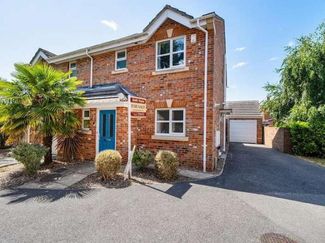 3 Bedroom Semi Detached House