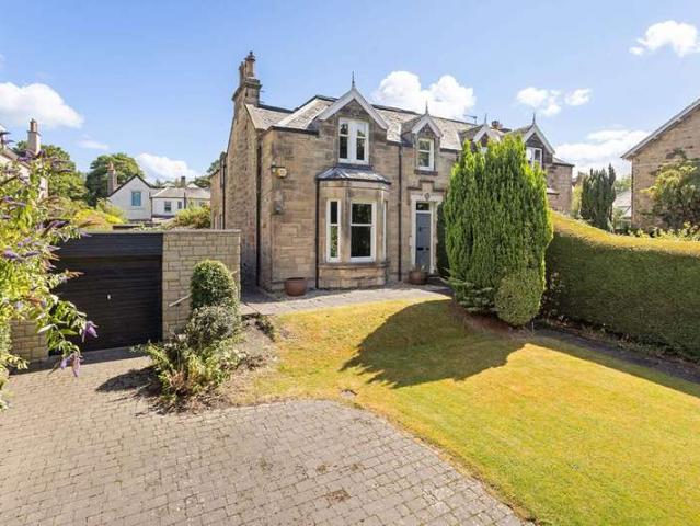 3 Bedroom Semi Detached House