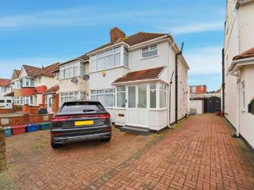3 Bedroom Semi Detached House