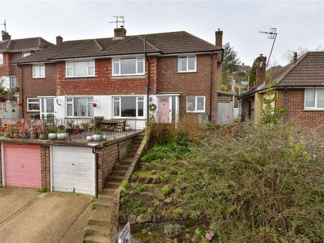 3 Bedroom Semi Detached House