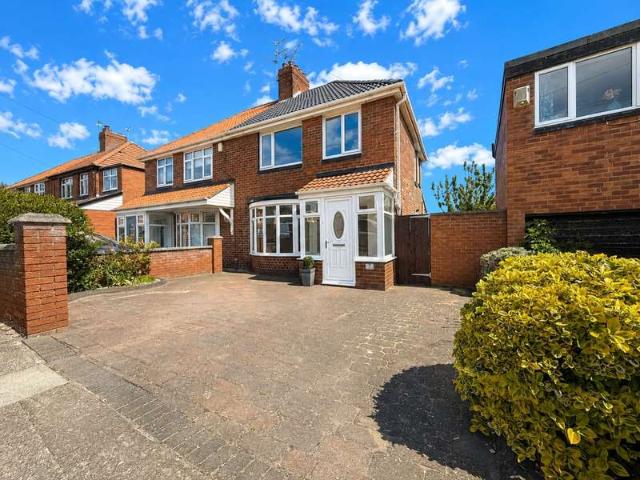 3 Bedroom Semi Detached House