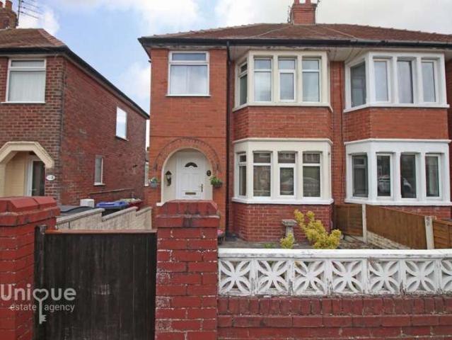 3 Bedroom Semi Detached House