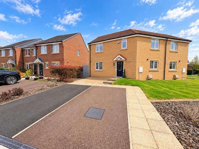 3 Bedroom Semi Detached House
