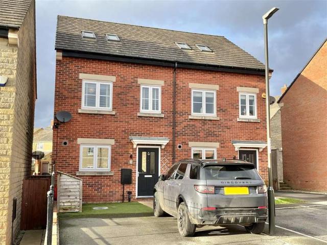 3 Bedroom Semi Detached House
