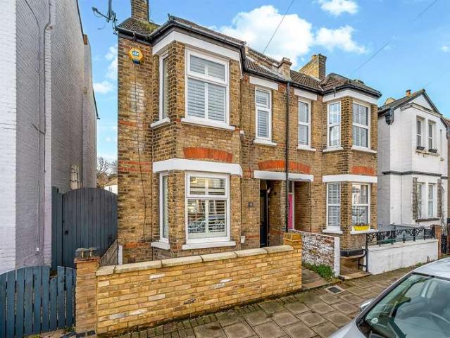 3 Bedroom Semi Detached House