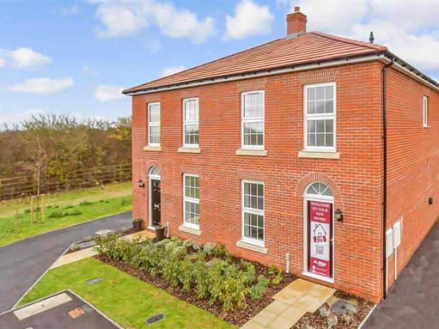 3 Bedroom Semi Detached House