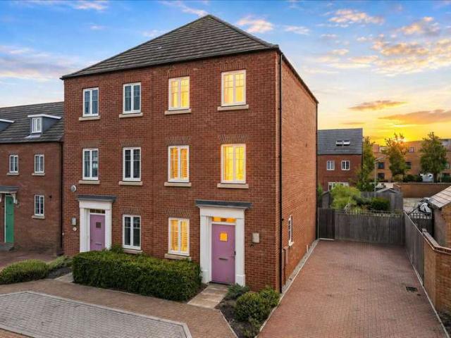 3 Bedroom Semi Detached House