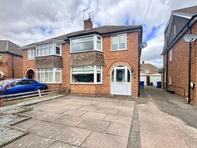 3 Bedroom Semi Detached House