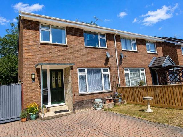 3 Bedroom Semi Detached House