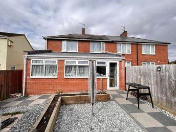 3 Bedroom Semi Detached House