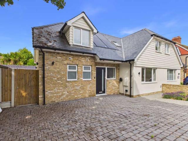 3 Bedroom Semi Detached House