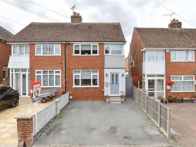 3 Bedroom Semi Detached House