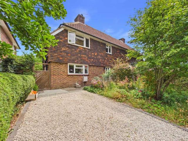 3 Bedroom Semi Detached House