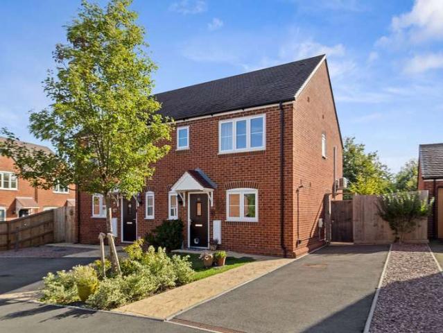 3 Bedroom Semi Detached House